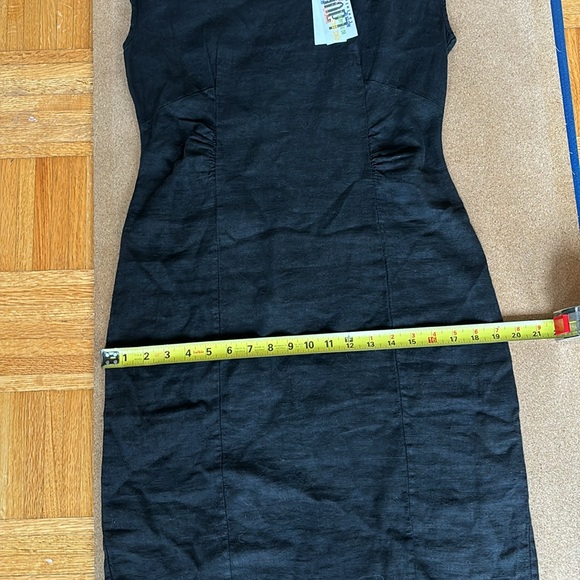 Never worn black 100% linen dress. Size S. Lavinia brand made in Italy. - Picture 10 of 12